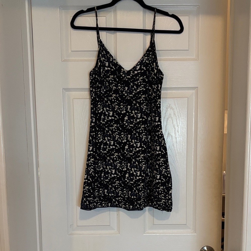 Vintage Aritzia Sunday Best Black/Navy and White mini Dress